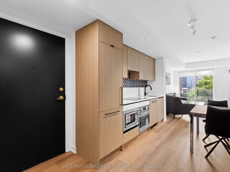 For Lease: 5 Lakeview Avenue 409, Toronto, ON M6H 0H3, Toronto C01, ON