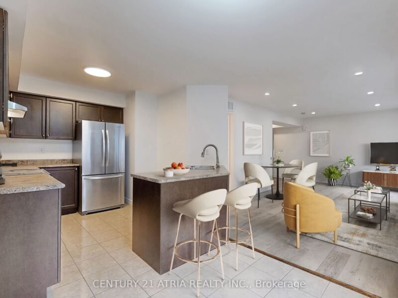 For Lease: 92 Louisbourg Way, Markham, ON L6E 0C5, Markham, ON