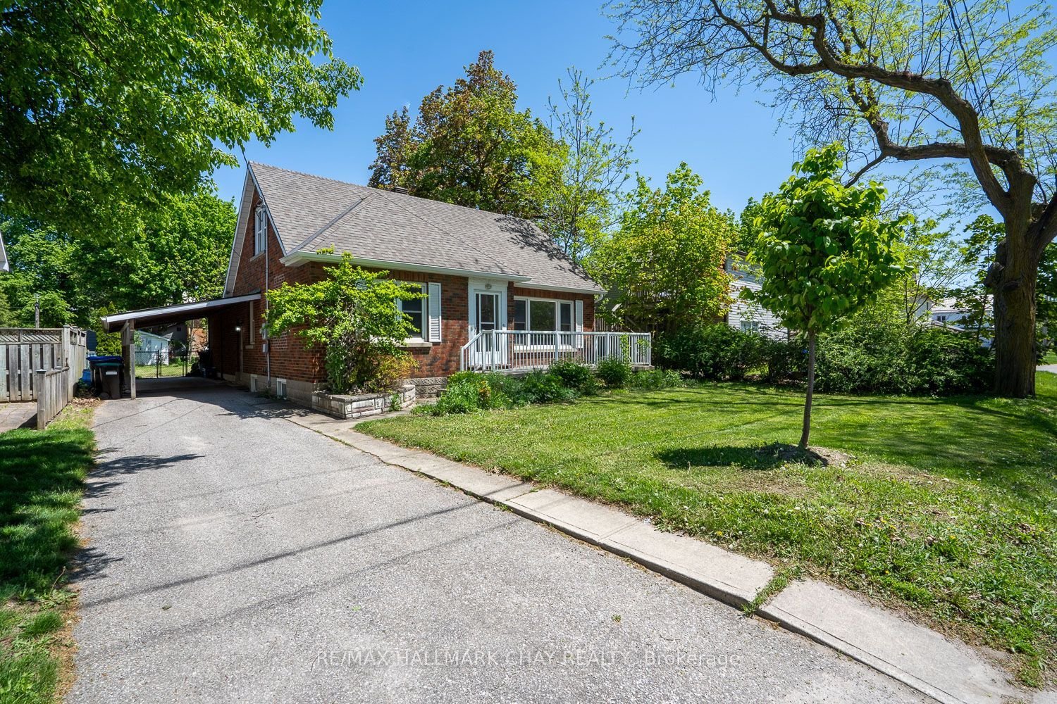 For Sale: 43 Church Street S, New Tecumseth, ON L9R 1G9, New Tecumseth, ON