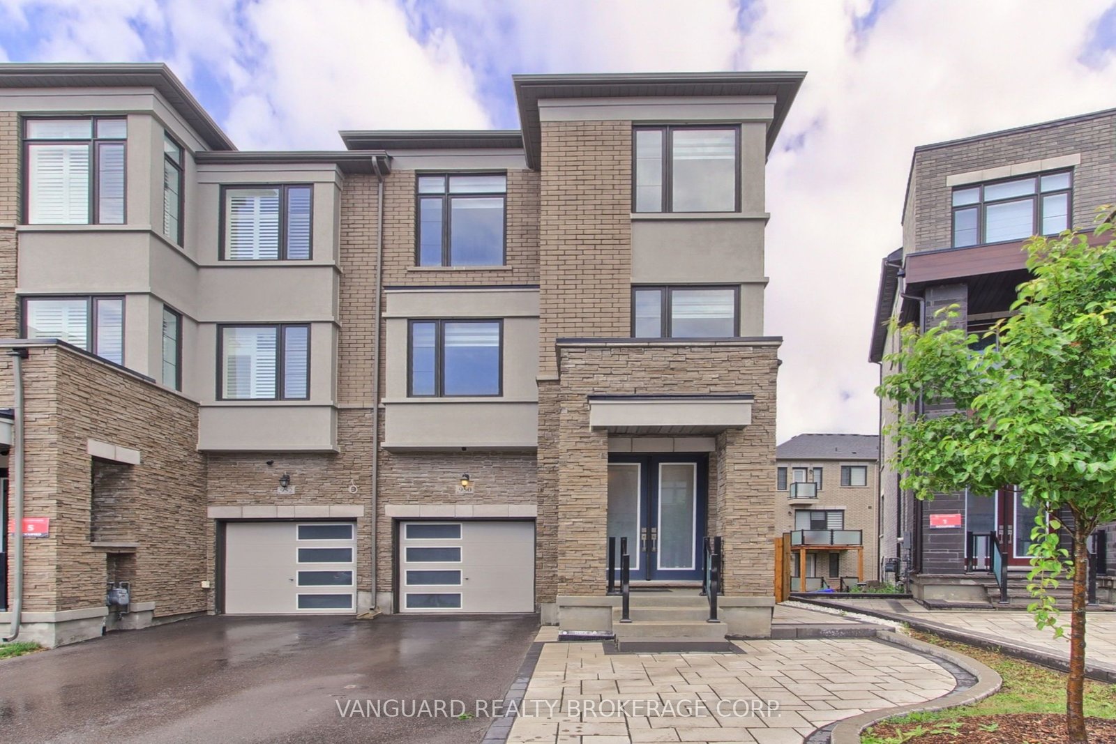 For Sale: 950 Isaac Phillips Way, Newmarket, ON L3X 0M7, Newmarket, ON