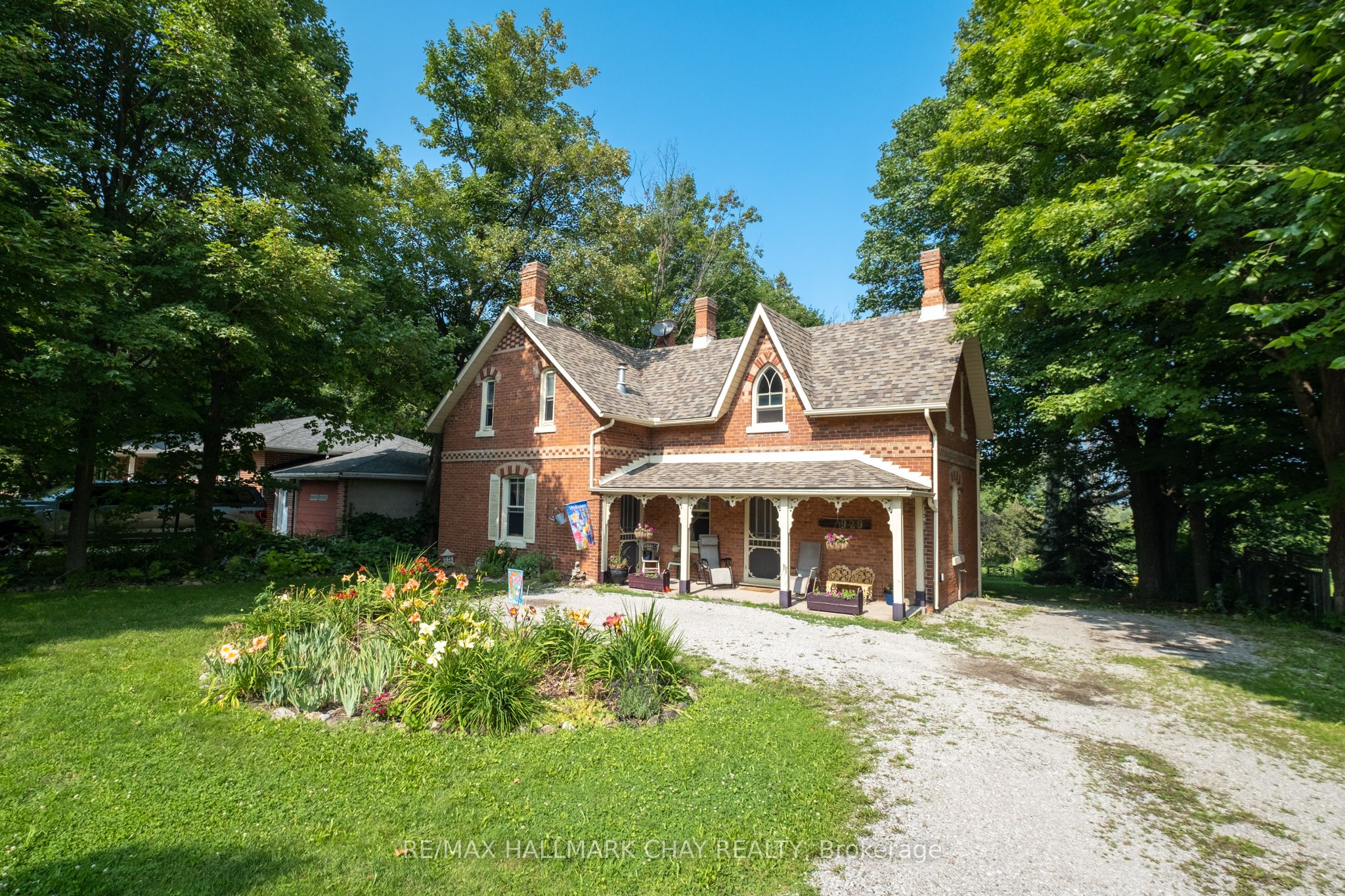 For Sale: 929 Yonge Street, Barrie, ON L9J 0E9, Barrie, ON
