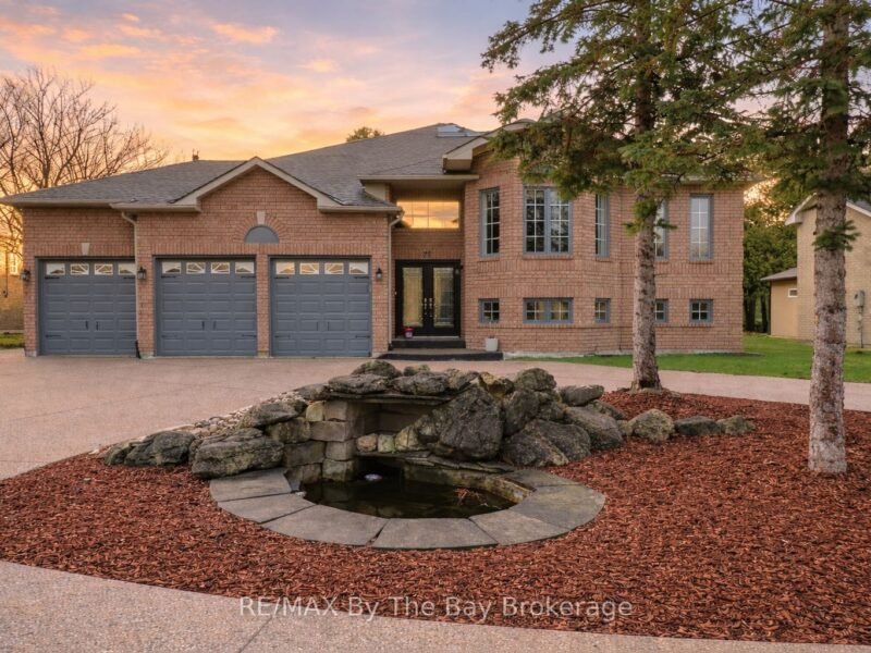 For Sale: 70 Fairway Crescent, Wasaga Beach, ON L9Z 1B8, Wasaga Beach, ON