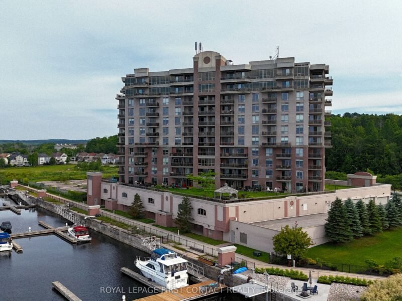 For Sale: 699 Aberdeen Boulevard 706, Midland, ON L4R 5P2, Midland, ON