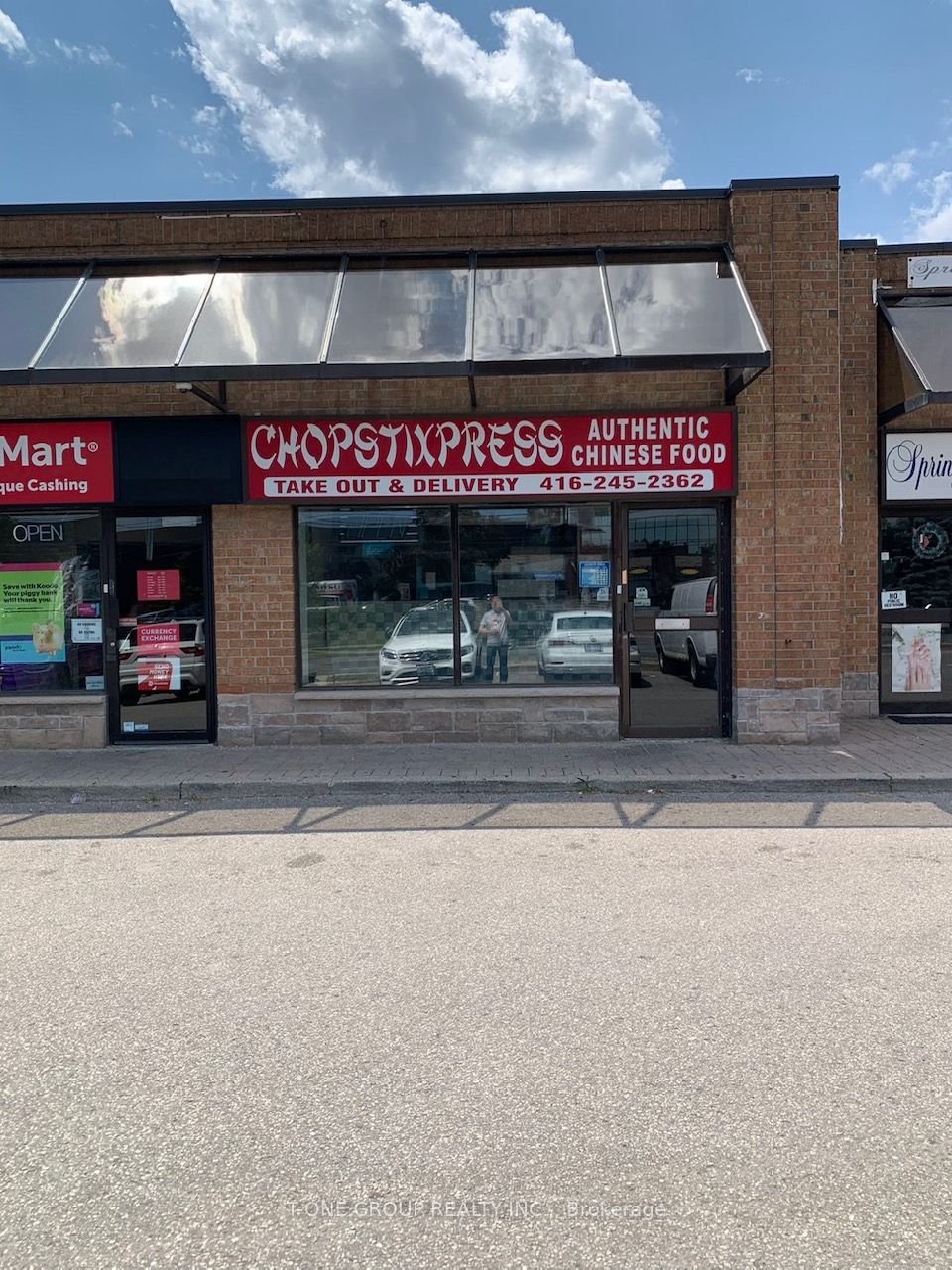 For Sale: 2270 Keele Street 3, Toronto, ON M6M 3Y9, Toronto W04, ON