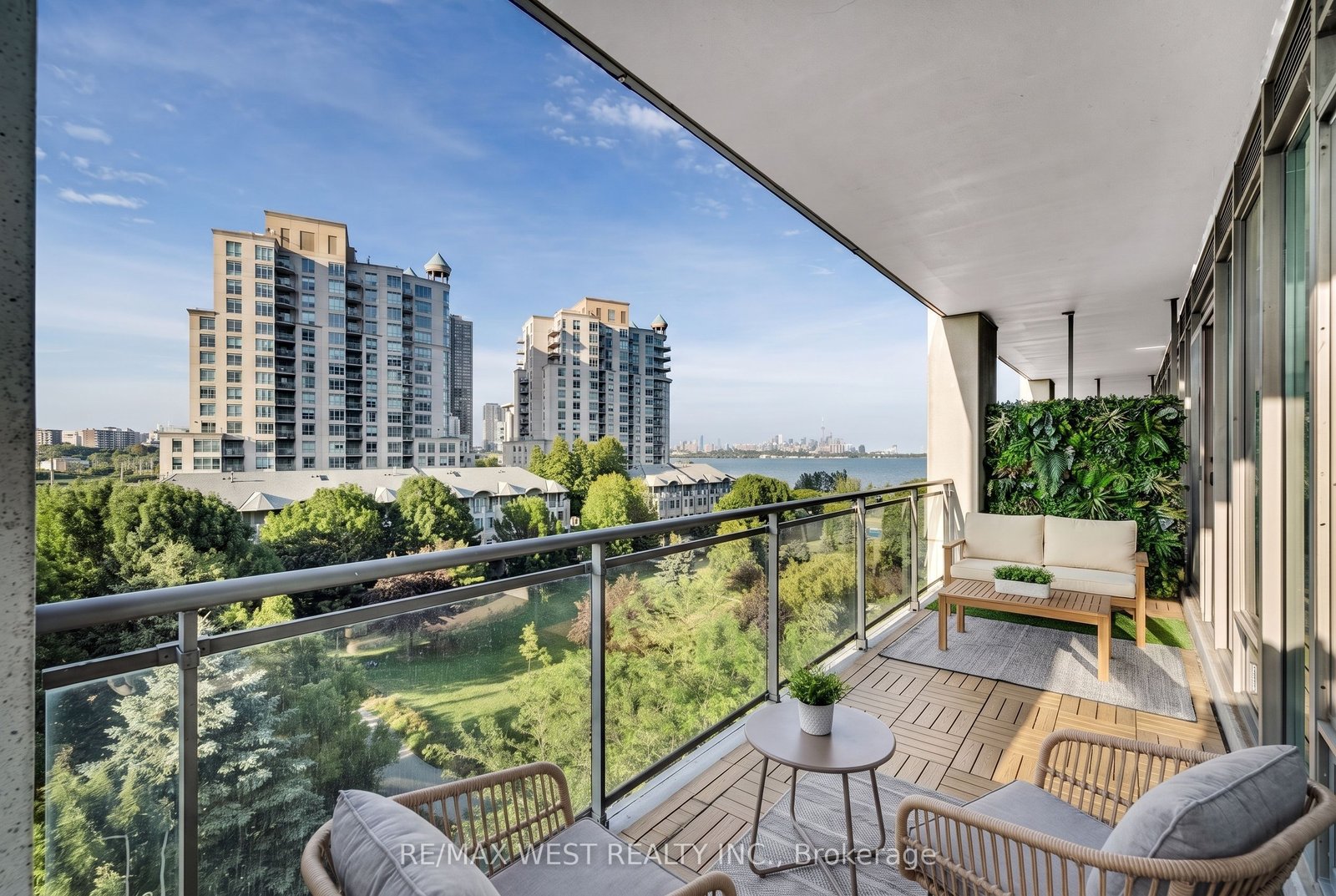 For Sale: 2119 Lake Shore Boulevard W 604, Toronto, ON M8V 4E8, Toronto W06, ON