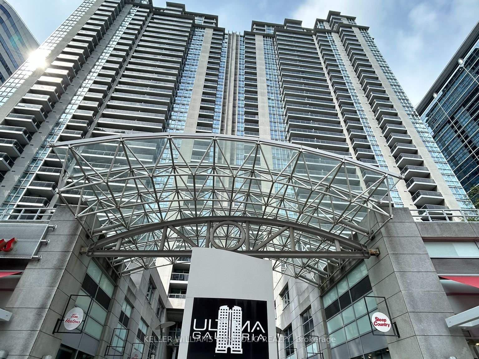 For Sale: 4968 Yonge Street 2801, Toronto, ON M2N 7G9, Toronto C07, ON