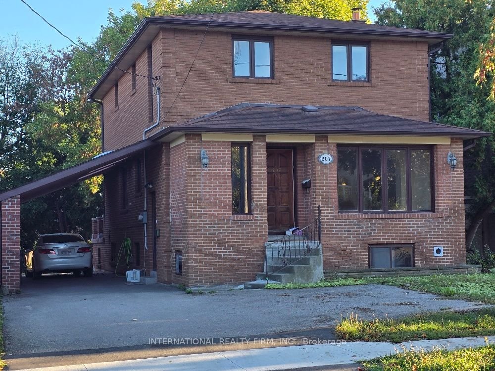 For Lease: 607 Coldstream Avenue, Toronto, ON M6B 2L1, Toronto C04, ON