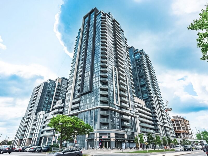 For Sale: 30 Meadowglen Place 203, Toronto, ON M1G 0A6, Toronto E09, ON