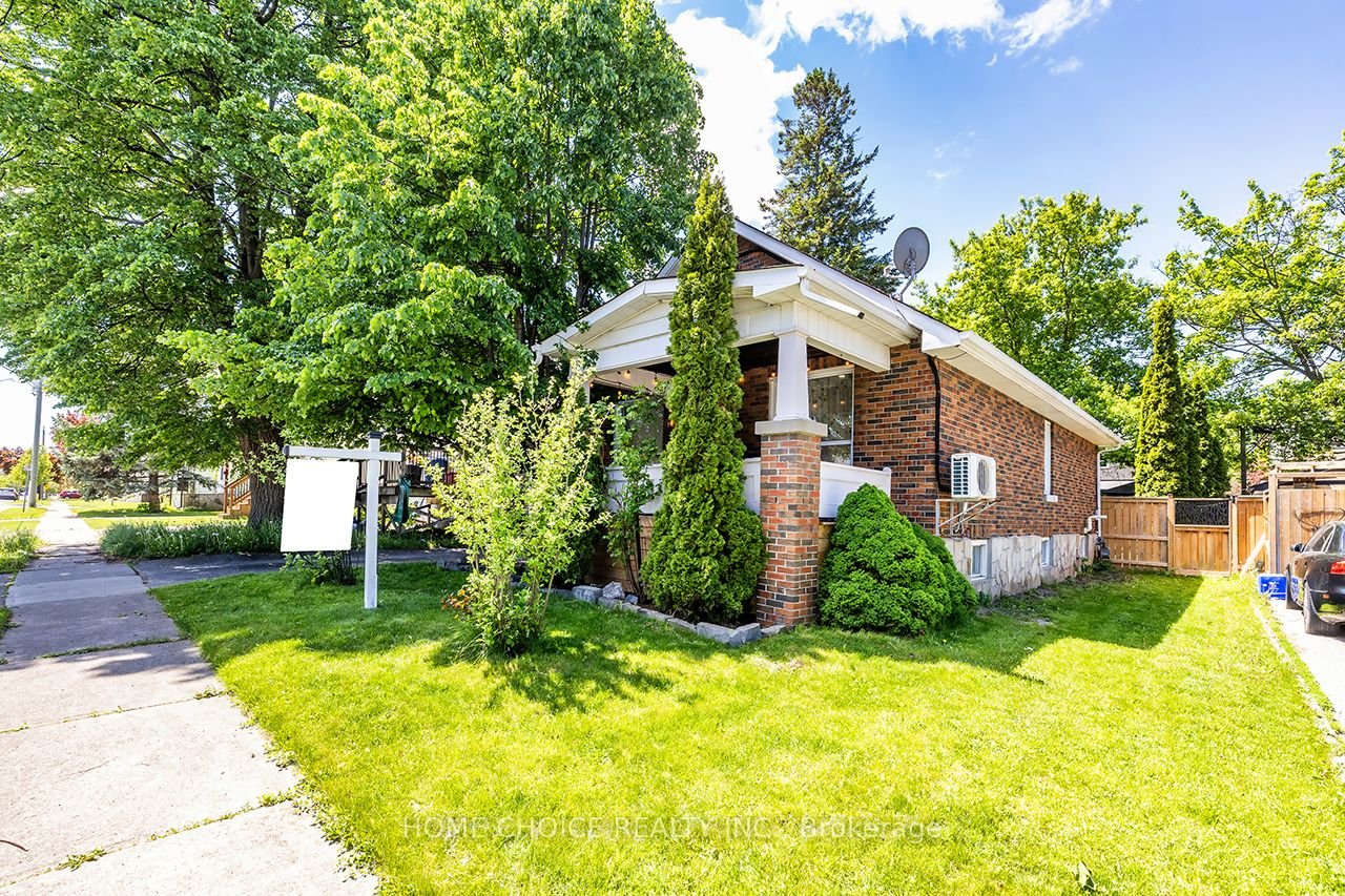 For Sale: 140 Gladstone Avenue, Oshawa, ON L1J 4E7, Oshawa, ON