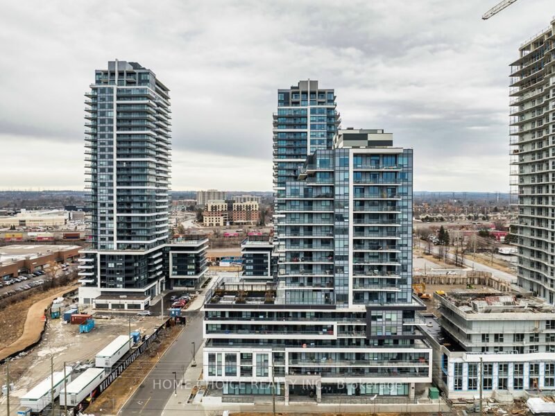 For Lease: 1480 Bayly Street 518, Pickering, ON L1W 3R5, Pickering, ON