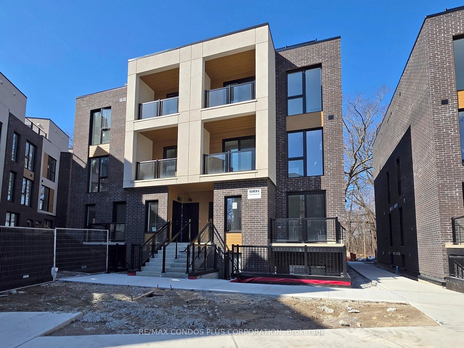 For Lease: 170 Clonmore Drive 5, Toronto, ON M1N 0B9, Toronto E06, ON