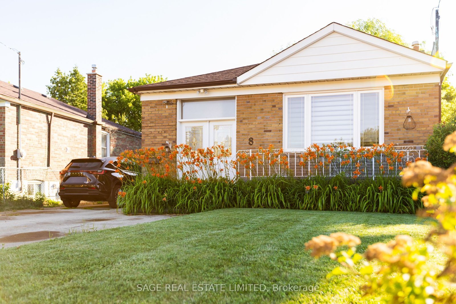 For Sale: 8 Lombardy Crescent, Toronto, ON M1K 4N8, Toronto E04, ON