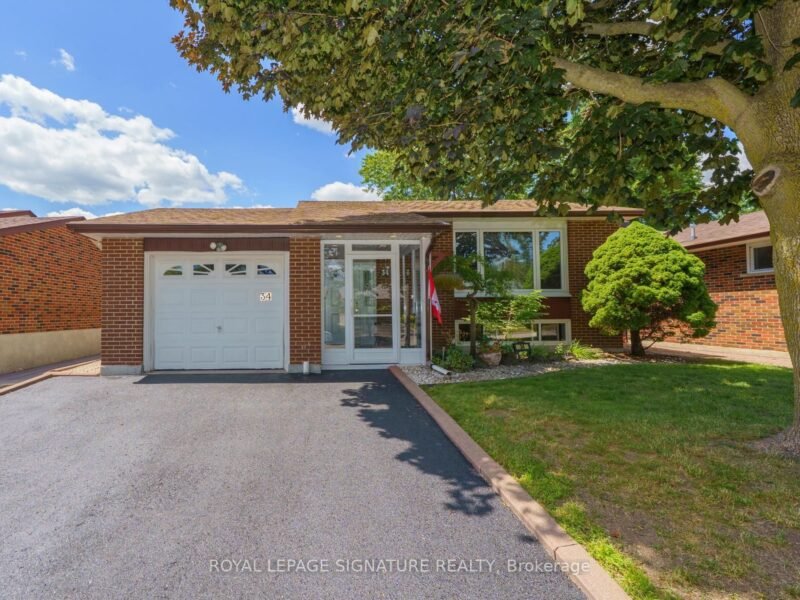 For Sale: 34 Rainier Square, Toronto, ON M1T 2Z9, Toronto E05, ON