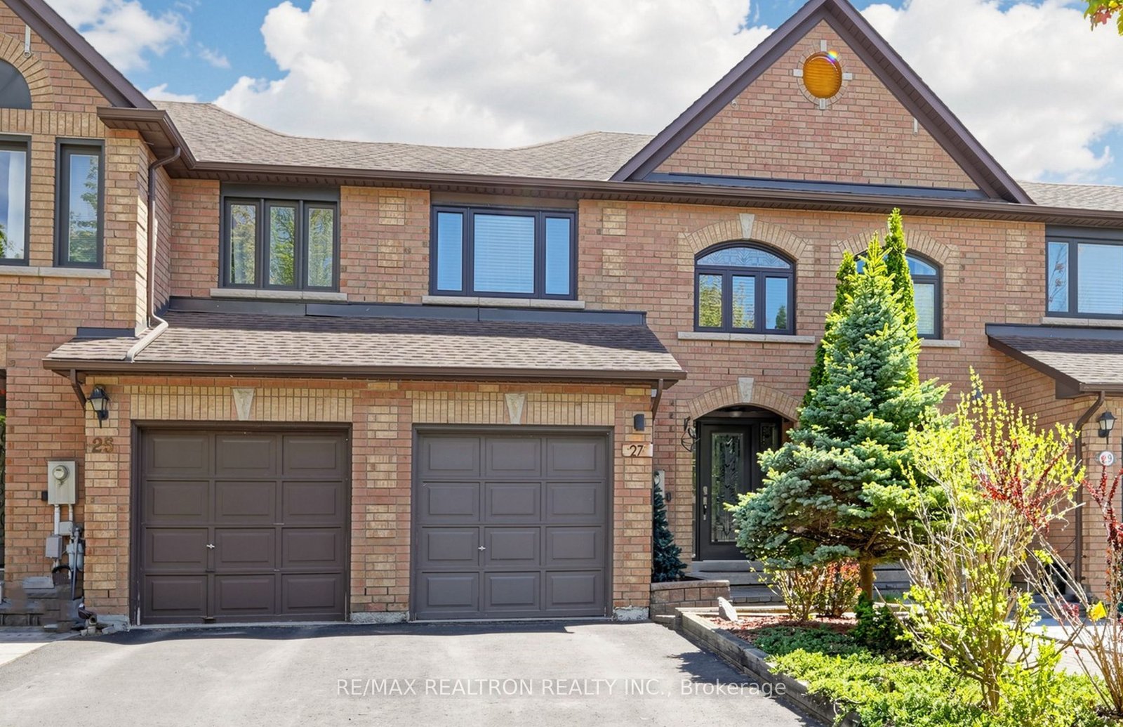 For Sale: 27 Mistleflower Court, Richmond Hill, ON L4E 3T9, Richmond Hill, ON
