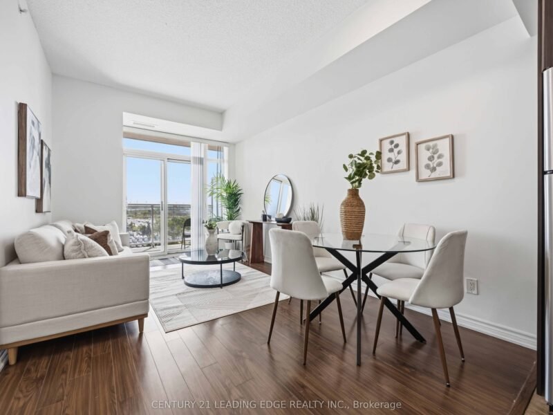 For Sale: 8323 kennedy Road 612, Markham, ON L3R 5W7, Markham, ON