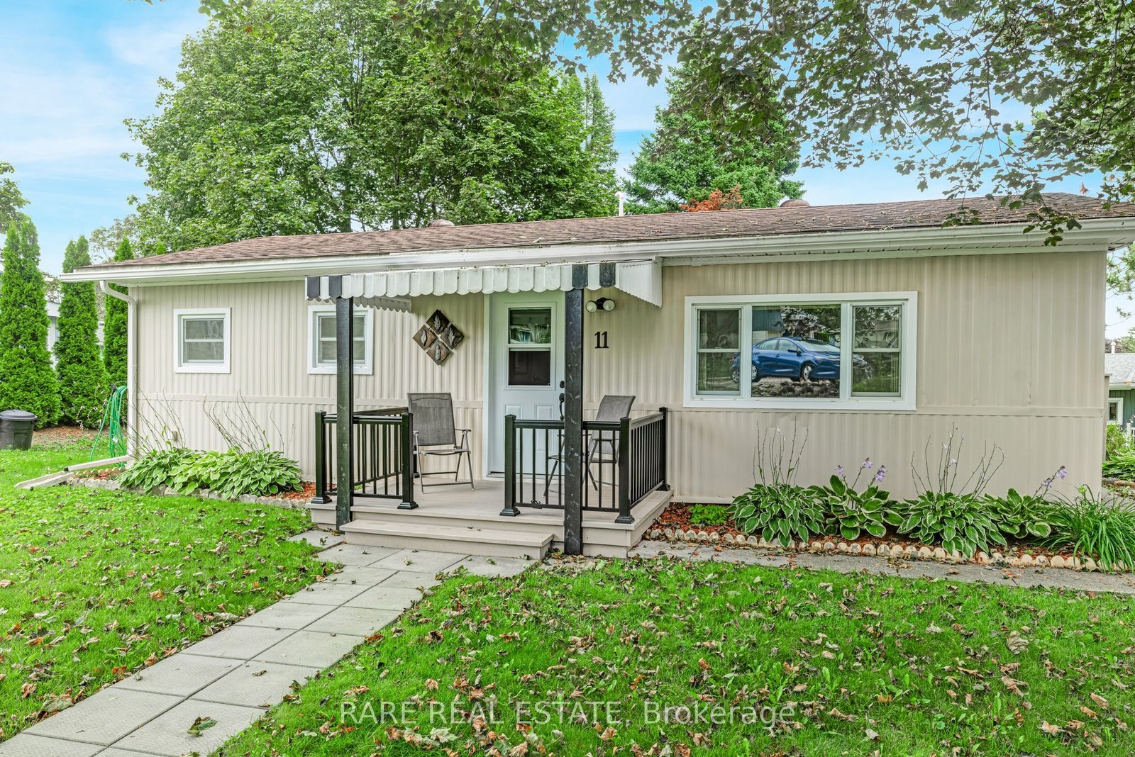 For Sale: 11 Hawthorne Drive, Innisfil, ON L9S 1P7, Innisfil, ON