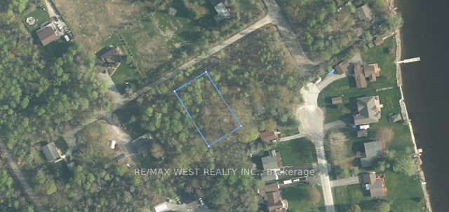 For Sale: 8 Crescent Drive, Tay, ON L0K 2A0, Tay, ON