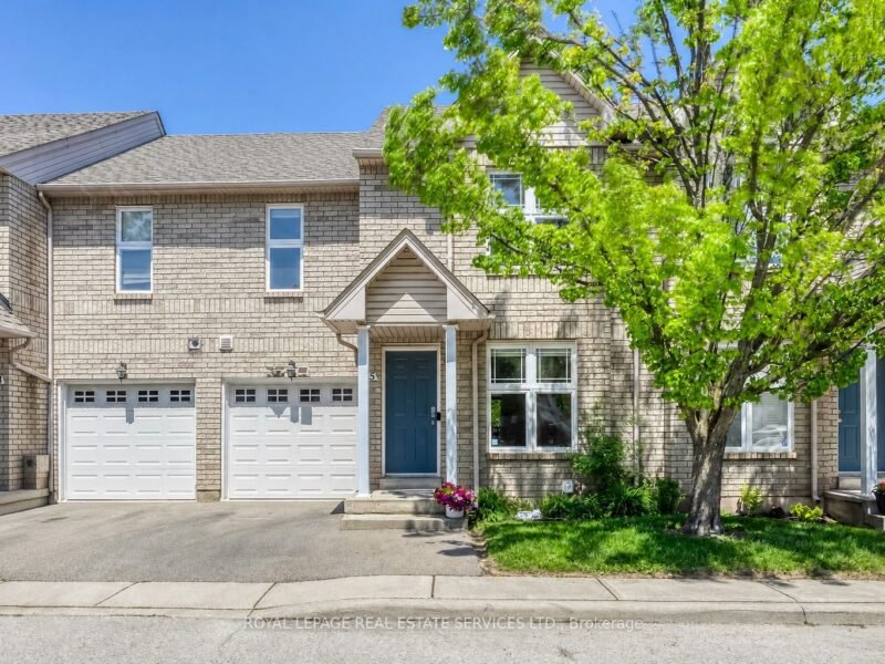 For Sale: 2189 Postmaster Drive 15, Oakville, ON L6M 4E5, Oakville, ON
