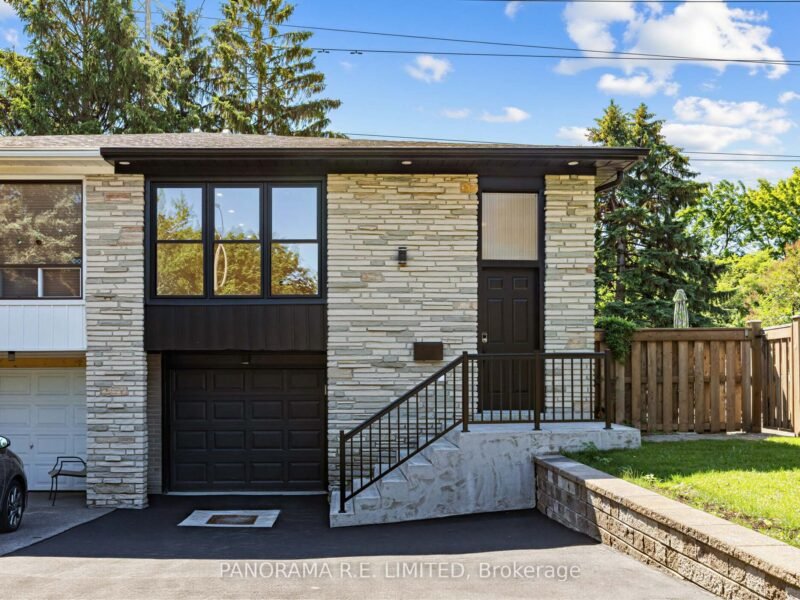 For Lease: 606 Abana Road Lower, Mississauga, ON L5A 1H4, Mississauga, ON