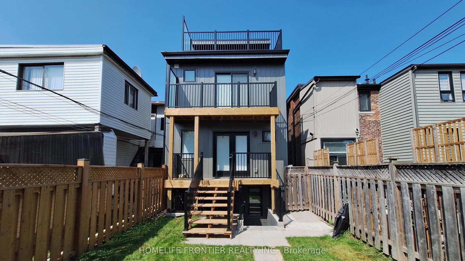 For Lease: 231 Symington Avenue 2 (Main Floor), Toronto, ON M6P 3W5, Toronto W02, ON