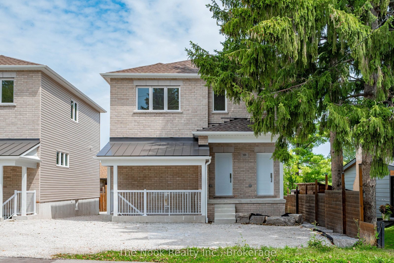 For Lease: 399 Thorton Road N 1, Oshawa, ON L1J 6S9, Oshawa, ON