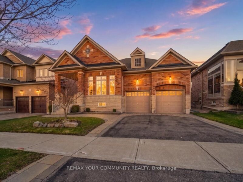 For Sale: 51 Tonner Crescent, Aurora, ON L4G 0G6, Aurora, ON