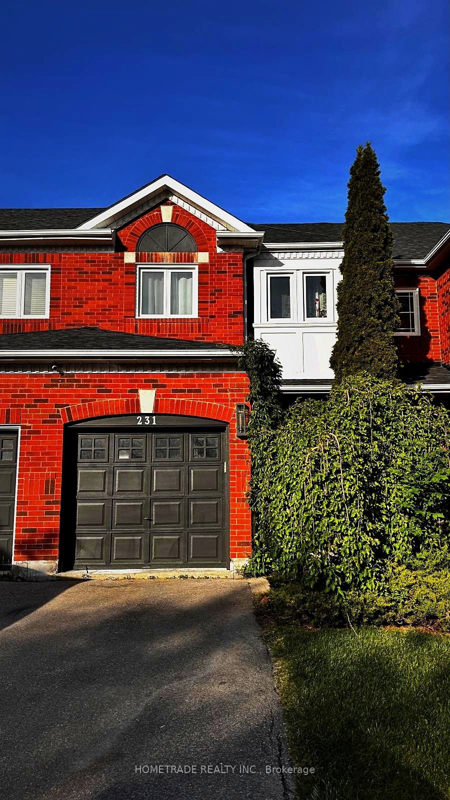 For Sale: 231 Denise Circle, Newmarket, ON L3X 2K2, Newmarket, ON