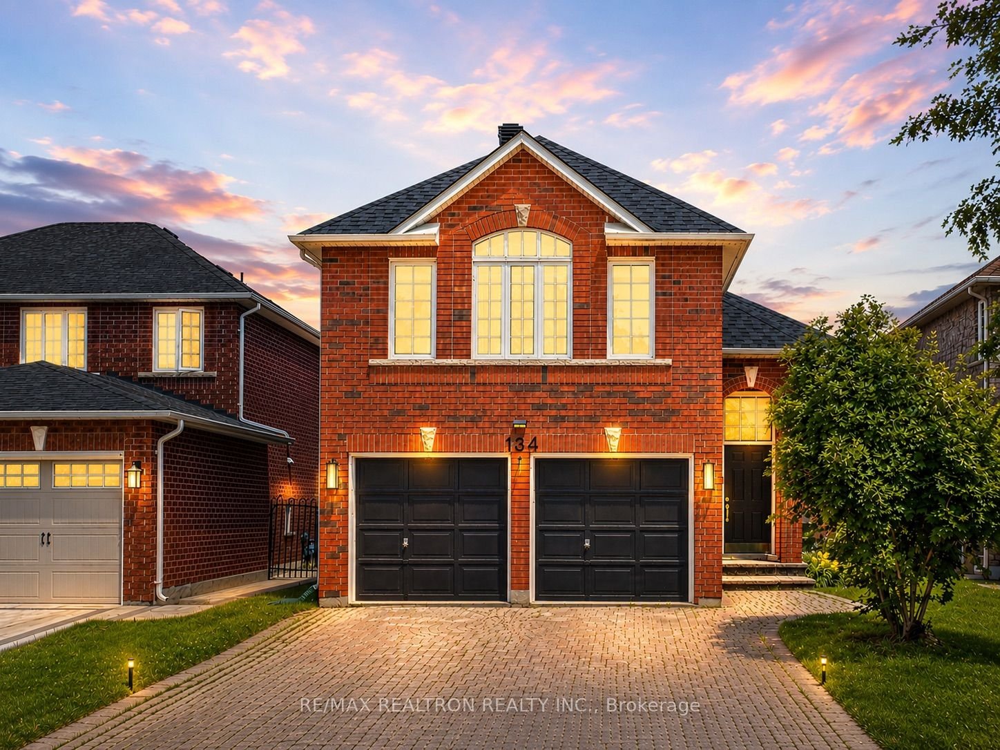 For Sale: 134 Humberland Drive, Richmond Hill, ON L4E 3Y7, Richmond Hill, ON
