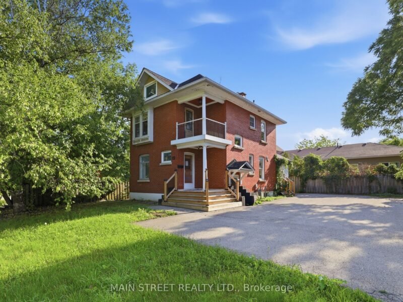 For Sale: 12 Vincent Street, Newmarket, ON L3Y 4G2, Newmarket, ON