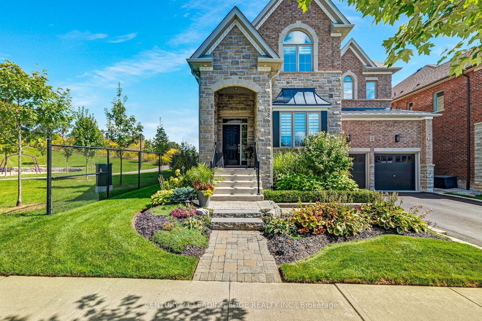 For Sale: 56 Walter Tunny Crescent, East Gwillimbury, ON L9N 0R4, East Gwillimbury, ON