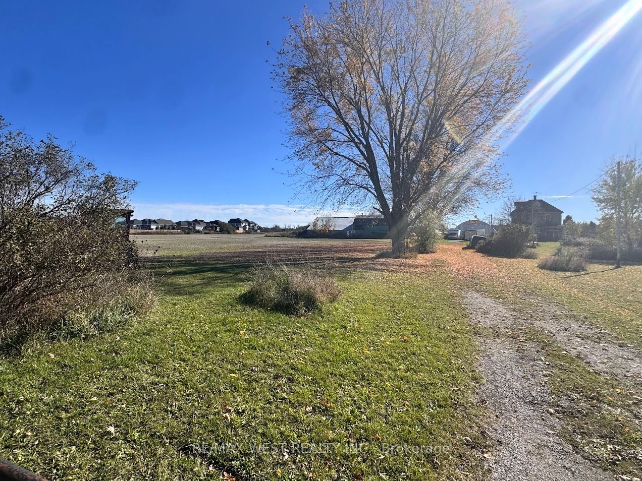 For Sale: 211 Queen Street W, Springwater, ON L0L 1P0, Springwater, ON