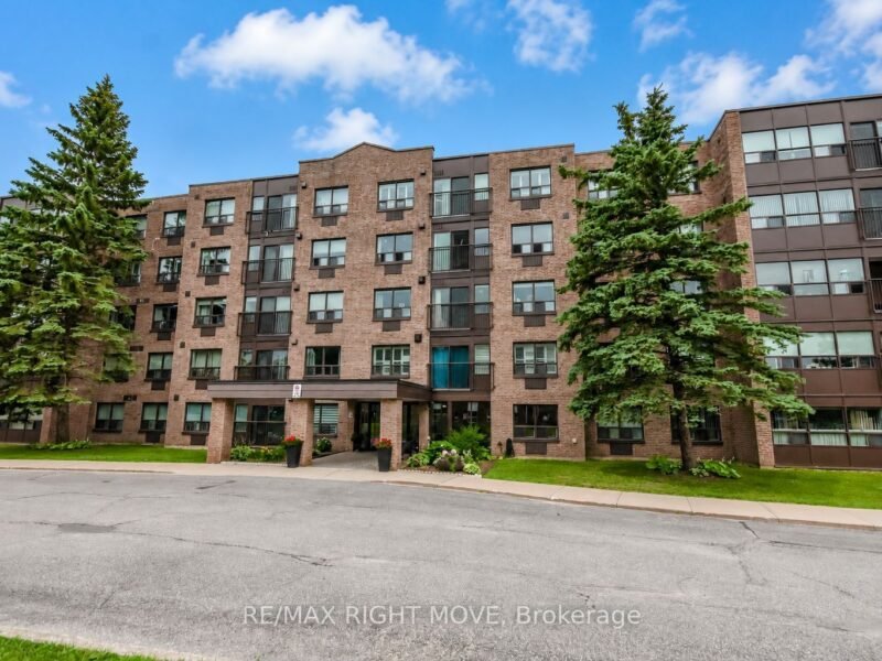 For Sale: 54 Fittons Road W 306, Orillia, ON L3V 3T9, Orillia, ON