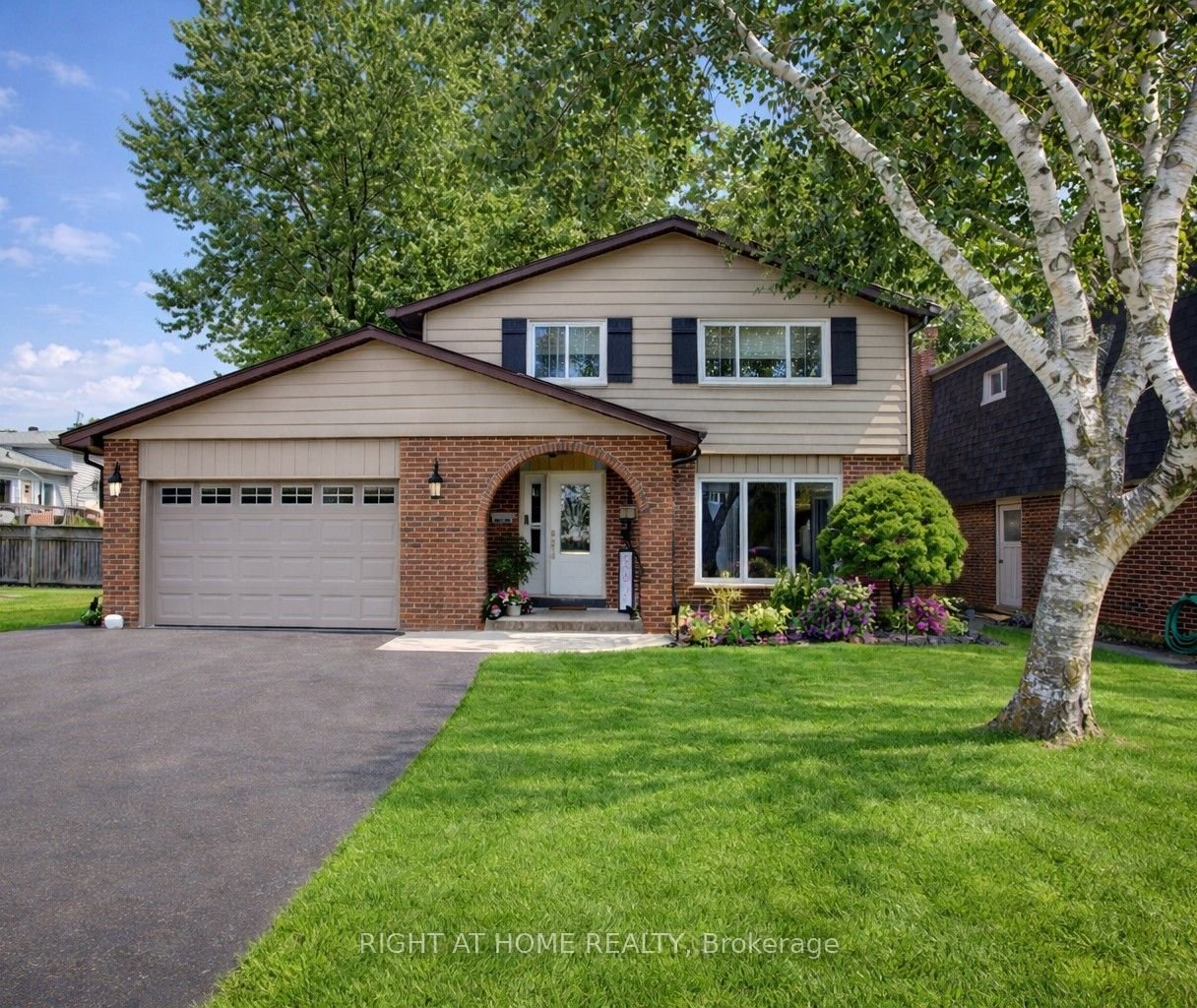 For Sale: 3 Newton Drive, Orangeville, ON L9W 3E3, Orangeville, ON