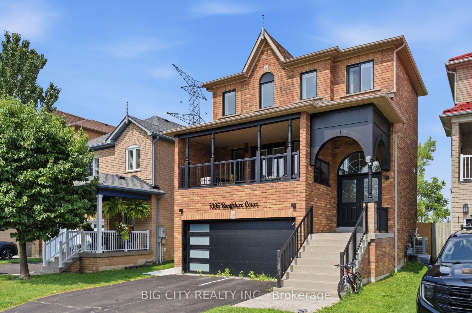 For Lease: 7395 Banffshire Court Main & Upper, Mississauga, ON L5N 7Z9, Mississauga, ON