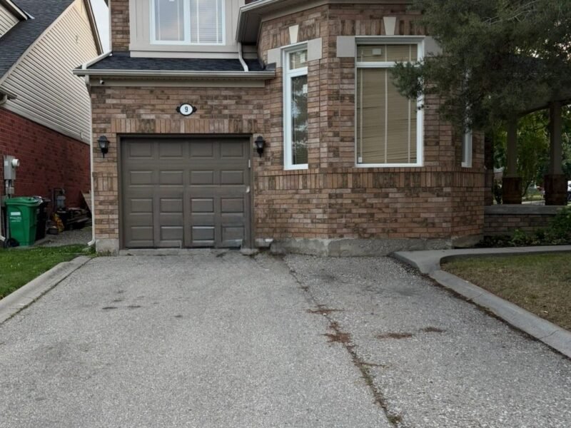 For Lease: 9 Unsworth Street, Brampton, ON L7A 1Z9, Brampton, ON