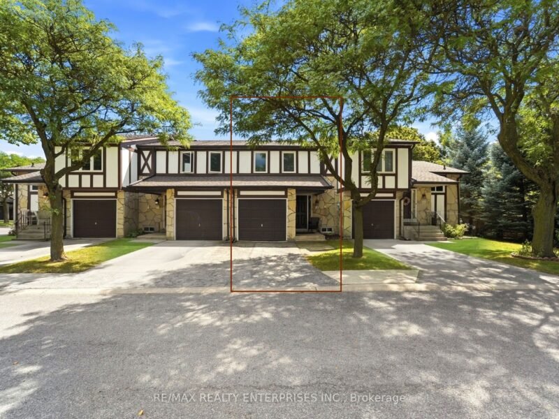 For Sale: 2200 Glenwood School Drive 35, Burlington, ON L7R 4H7, Burlington, ON