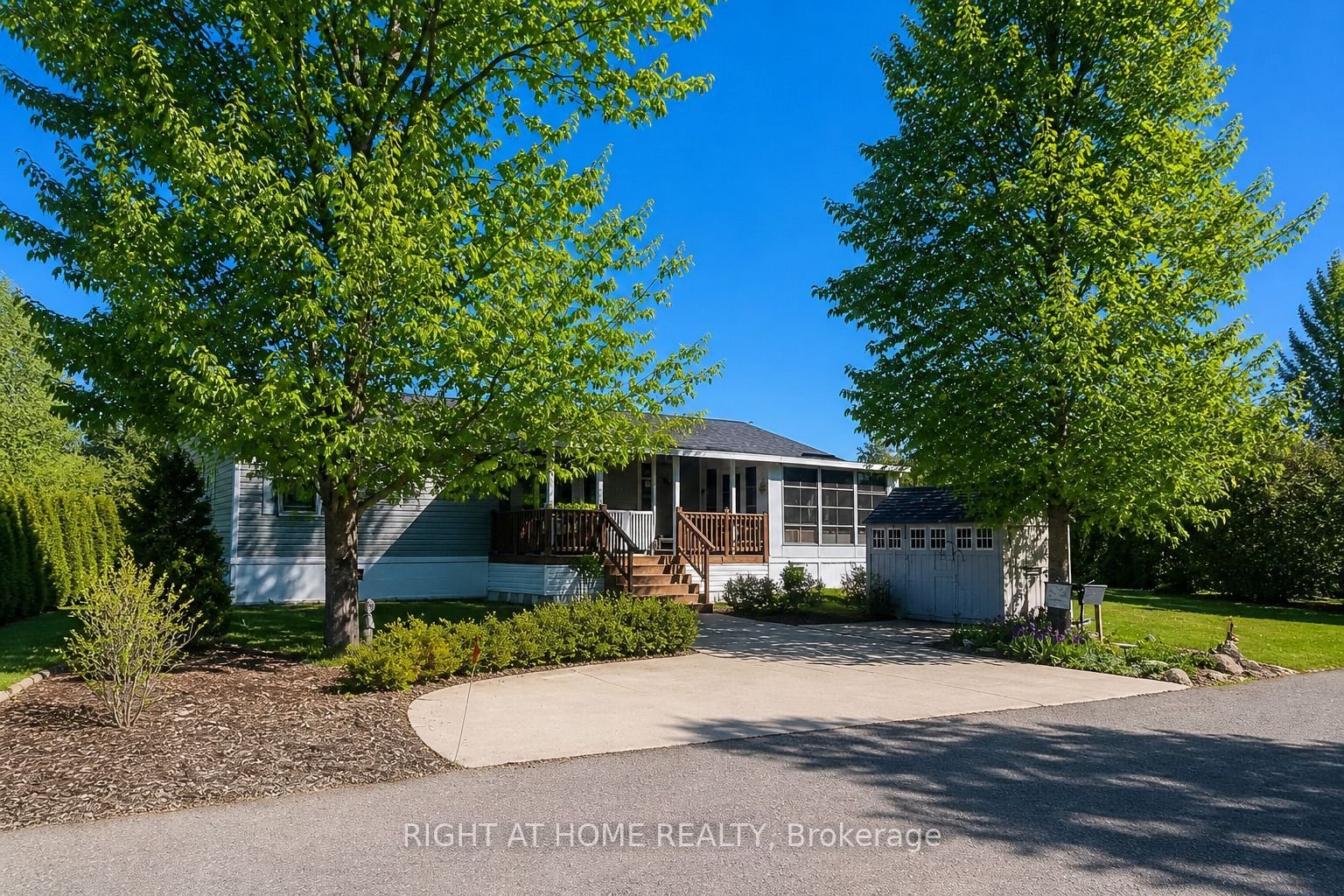 For Sale: 4449 Milburough Line 5 Beech Street, Burlington, ON L7P 0C5, Burlington, ON