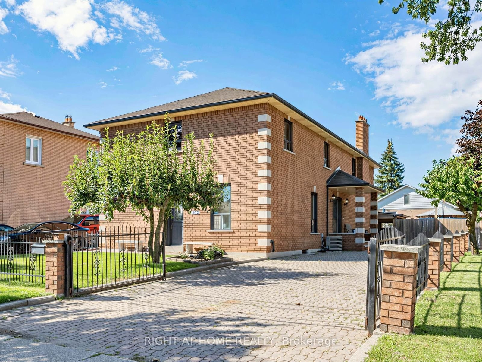 For Sale: 102 Judson Street, Toronto, ON M8Z 1B1, Toronto W06, ON