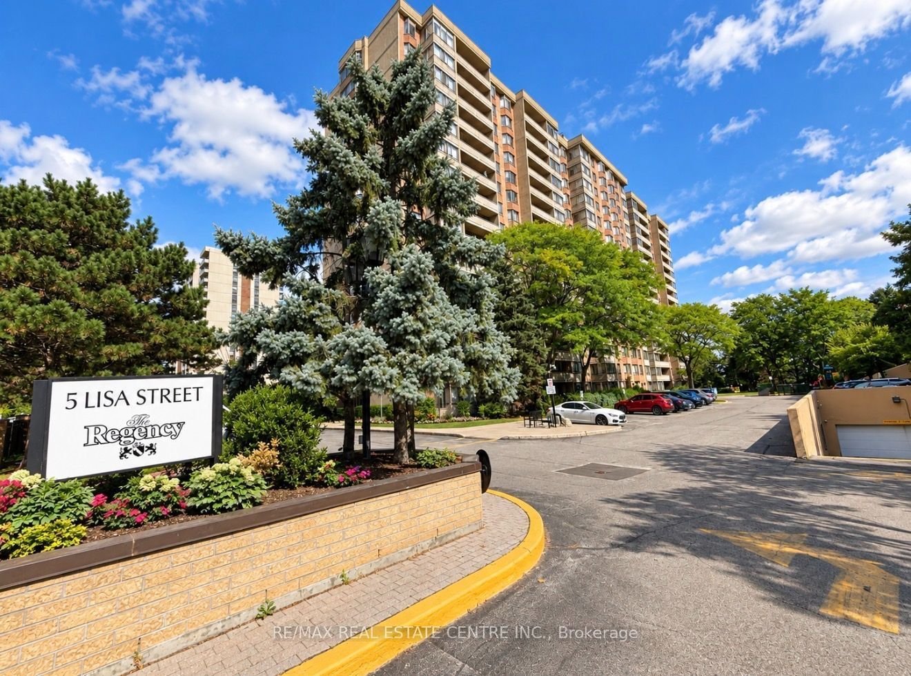 For Sale: 5 Lisa Street 910, Brampton, ON L6T 4T4, Brampton, ON