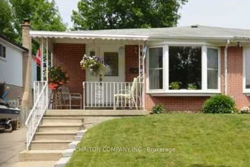 For Lease: 566 Chantenay Drive Upper, Mississauga, ON L5A 1G2, Mississauga, ON