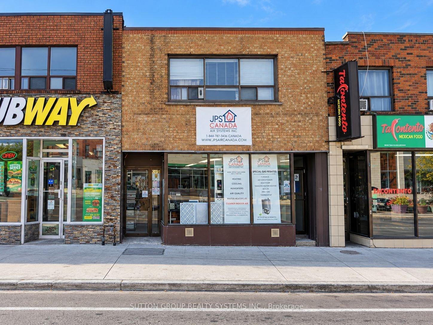 For Lease: 2601 Eglinton Avenue W #1- 2nd Floor Front Apart, Toronto, ON M6M 1T3, Toronto W03, ON